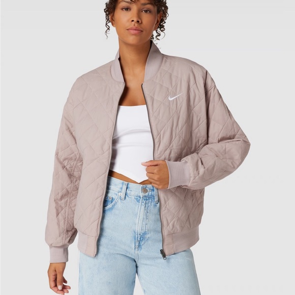 Nike Jackets & Blazers - NIKE WOMEN’S REVERSIBLE VARSITY BOMBER JACKET
